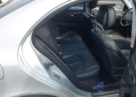 2007 Mercedes-Benz E 550 z USA, uszkodzony, nr VIN WDBUF72X67B023766